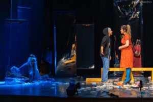 Swallow της Stef Smith - Σκηνοθεσία: Χάρης Θώμος - Φωτογραφία: Γιώργος Κόγιας