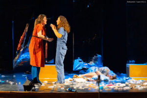 Swallow της Stef Smith - Σκηνοθεσία: Χάρης Θώμος - Φωτογραφία: Γιώργος Κόγιας