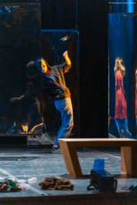 Swallow της Stef Smith - Σκηνοθεσία: Χάρης Θώμος - Φωτογραφία: Γιώργος Κόγιας