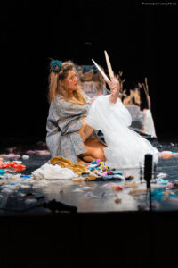 Swallow της Stef Smith - Σκηνοθεσία: Χάρης Θώμος - Φωτογραφία: Γιώργος Κόγιας