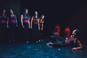 Πετριχώρα - Και αν θες ταϊσεις το παιδί, πάρτο και αυτό μαζί σου