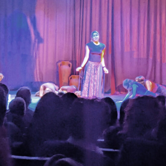 Πετριχώρα Αυλαία